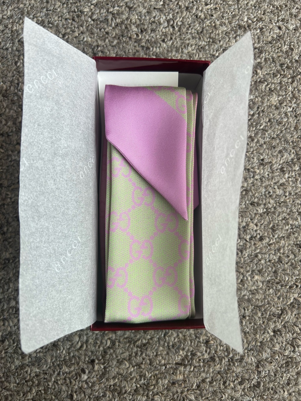 Gucci printed silk ribbon